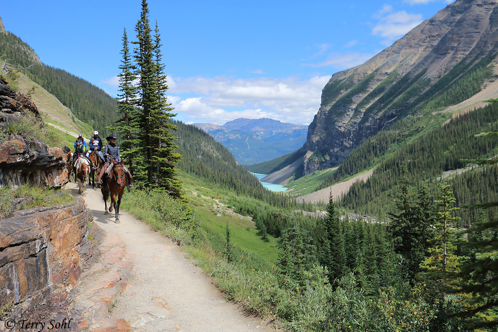 Lake Louise - "Teahouse Hike"