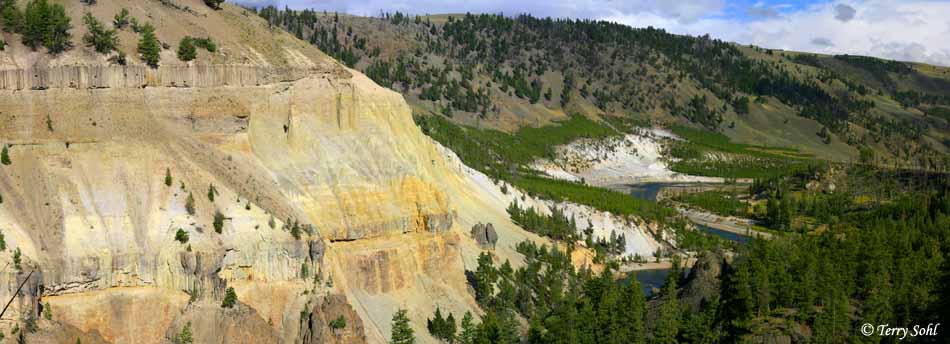 Yellowstone Canyon Lookout